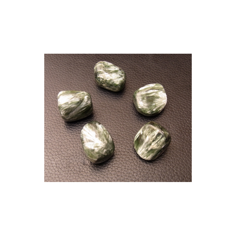Séraphinite - pierre roulée - 6e chakra + 4e chakra de Catalogue pierres et cristaux