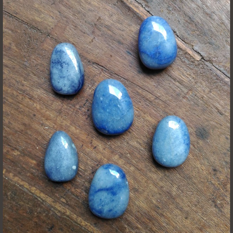 Quartz bleu - pendentif de Pierres du 5ème chakra