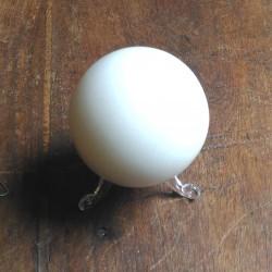 Sphére de jade blanc 6cm de Pierres du 6ème chakra