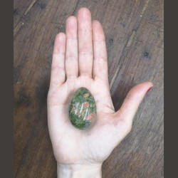 Unakite - Œuf de yoni M - chakra pistache de Pierres du chakra pistache