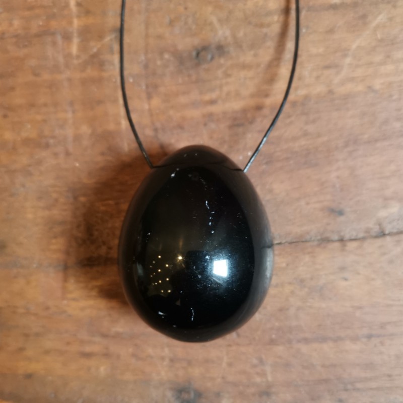 Obsidienne noire - Œuf de yoni L percé - chakra bordeaux de Pierres du chakra bordeaux