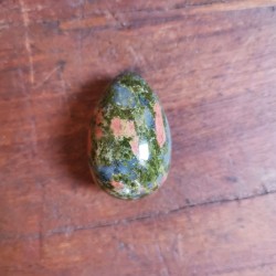 Unakite - Œuf de yoni S - chakra pistache de Pierres du chakra pistache
