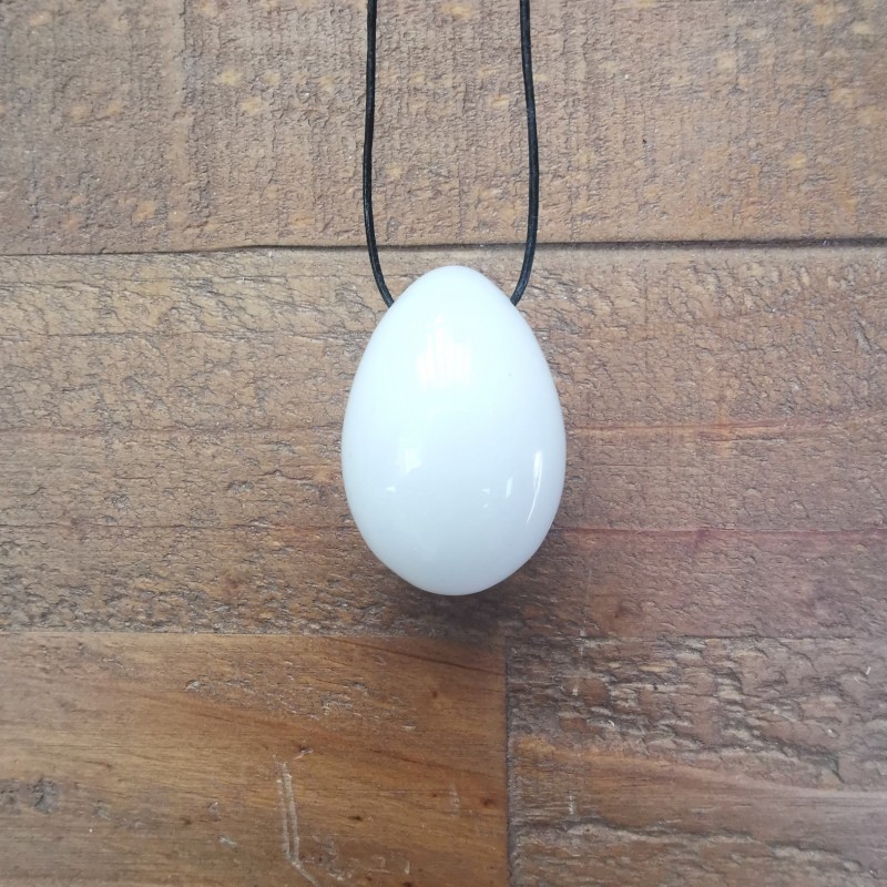 Œuf de jade blanc M percé - 6ème chakra