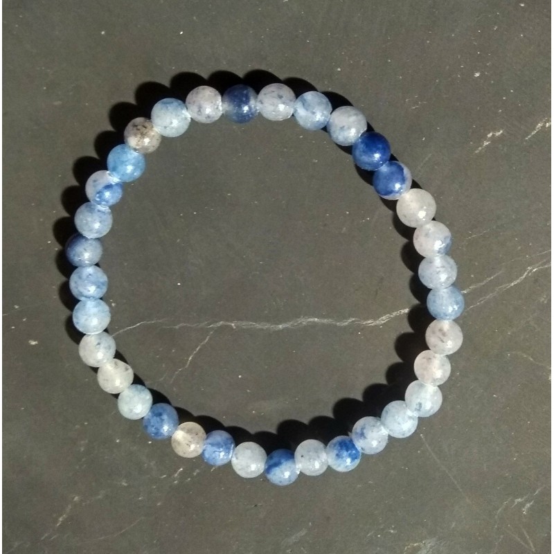 Quartz bleu - bracelet enfant perles 4mm - 5eme chakra de Bracelets enfants