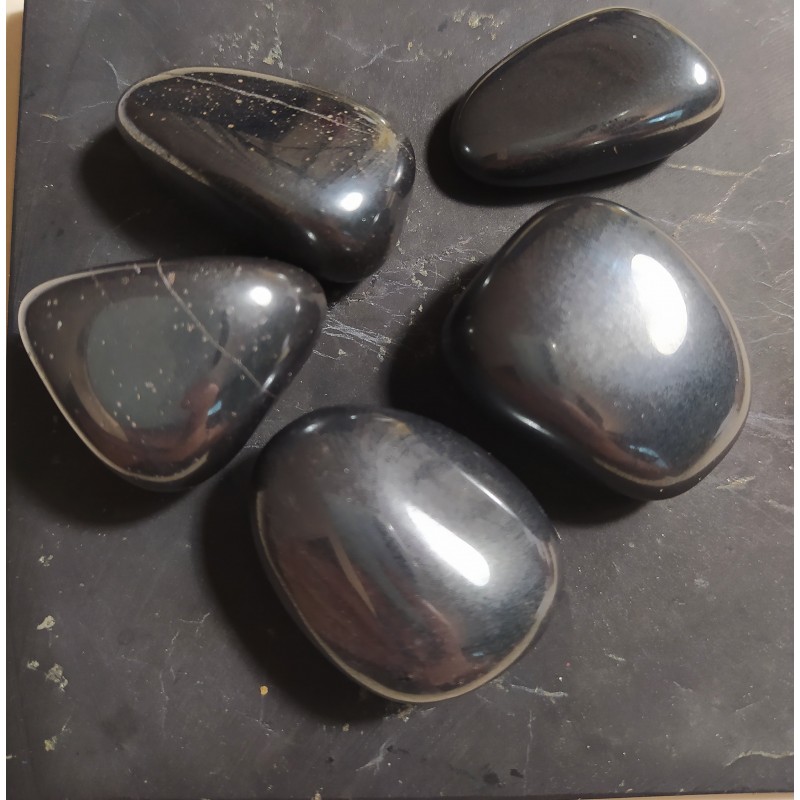 Hématite - pierre roulée - 1er chakra de Catalogue pierres et cristaux