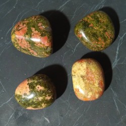 Unakite - pierre roulée - chakra pistache de Catalogue pierres et cristaux